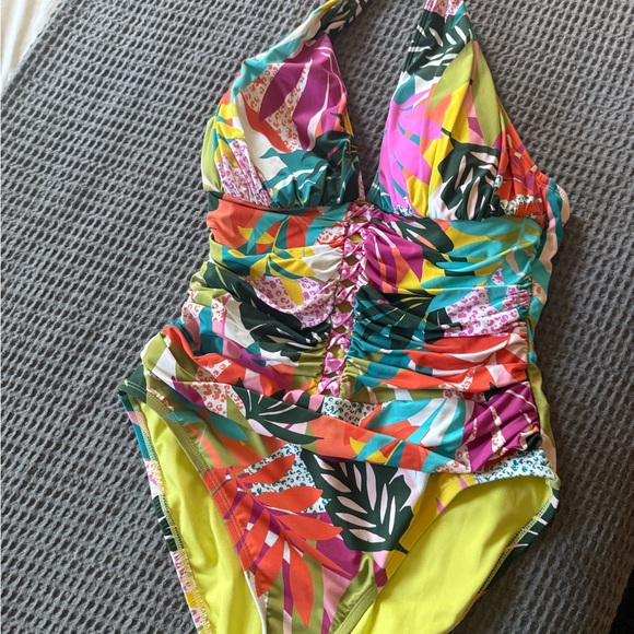 Colorful Tropical Print Swimsuit - Picture 1 of 3